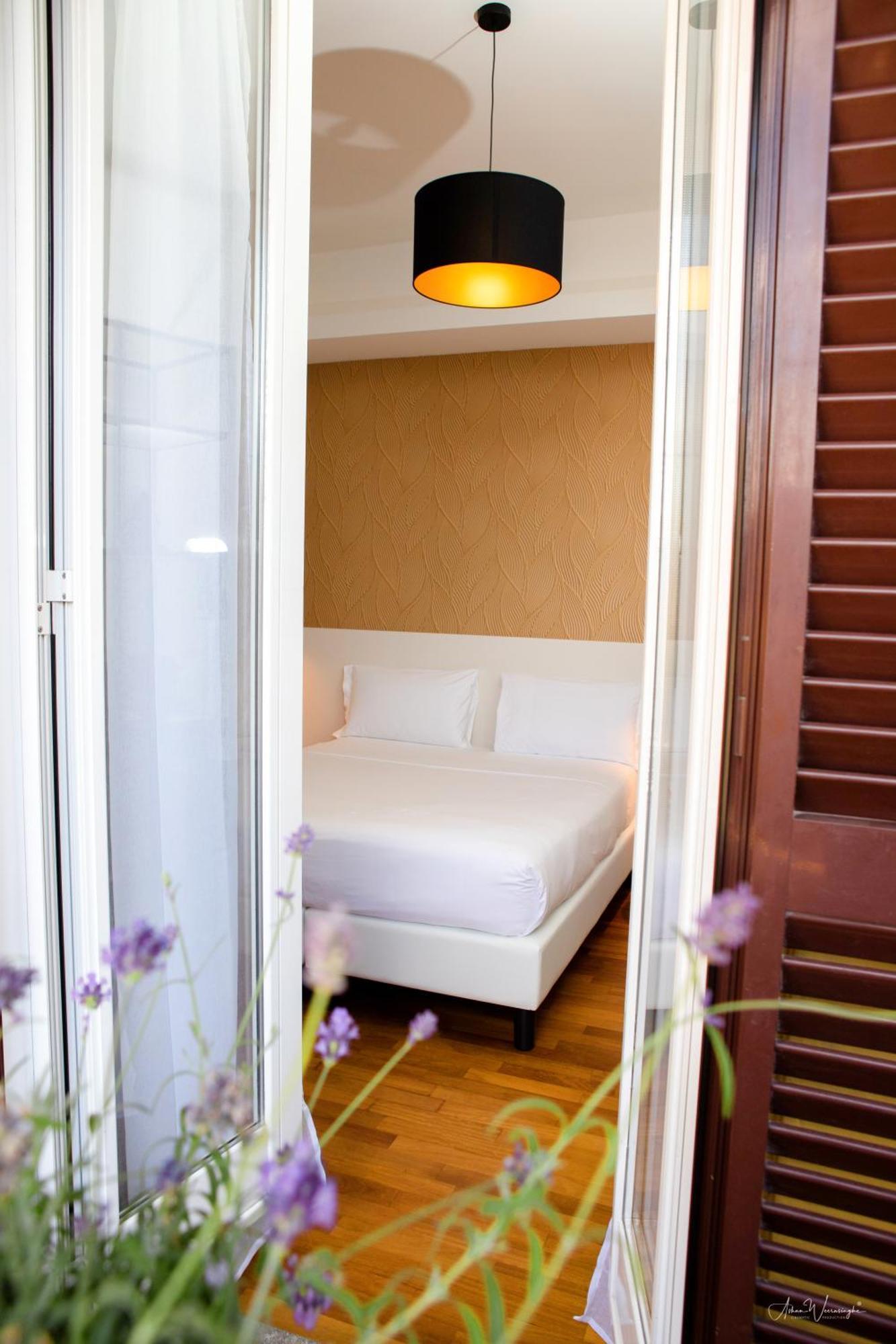 Magikrooms Topaz Rome Extérieur photo